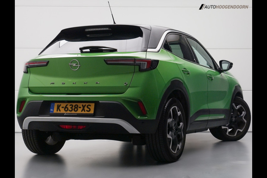 Opel Mokka-e Ultimate Sport 50-kWh (APPLE CARPLAY,STUUR-STOELVERWARMING,KEYLESS,ACHTERUITRIJCAMERA,LANE ASSIST,ADAPTIVE CRUISE)