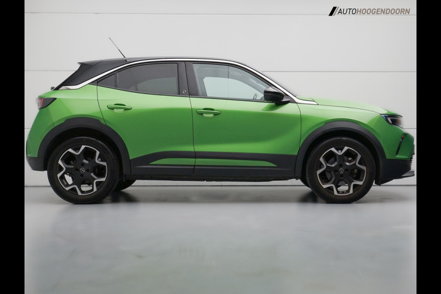 Opel Mokka-e Ultimate Sport 50-kWh (APPLE CARPLAY,STUUR-STOELVERWARMING,KEYLESS,ACHTERUITRIJCAMERA,LANE ASSIST,ADAPTIVE CRUISE)