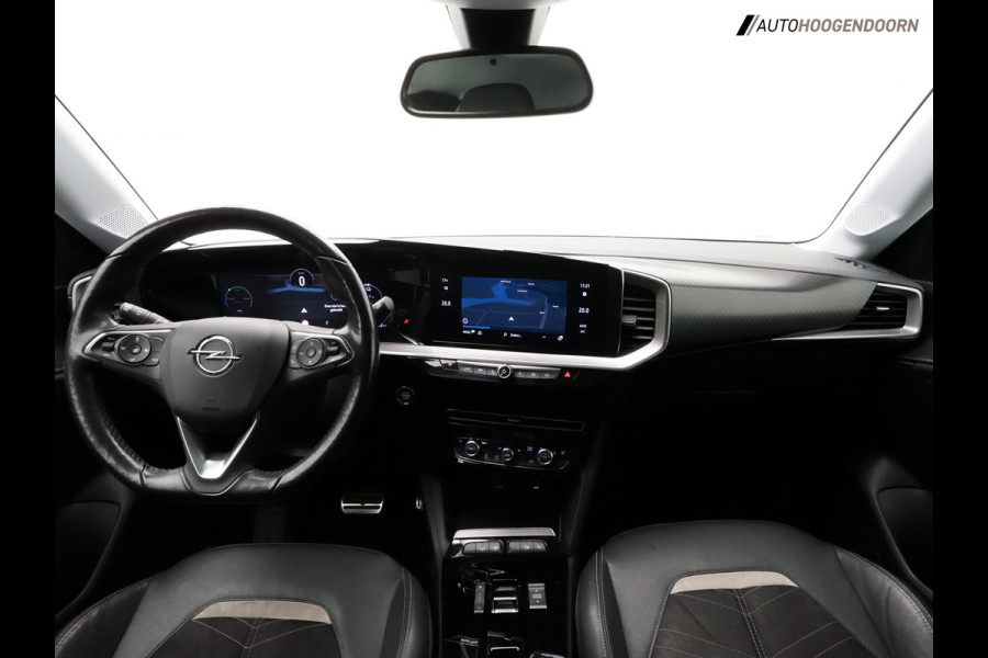 Opel Mokka-e Ultimate Sport 50-kWh (APPLE CARPLAY,STUUR-STOELVERWARMING,KEYLESS,ACHTERUITRIJCAMERA,LANE ASSIST,ADAPTIVE CRUISE)