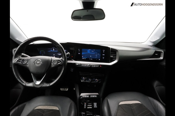 Opel Mokka-e Ultimate Sport 50-kWh (APPLE CARPLAY,STUUR-STOELVERWARMING,KEYLESS,ACHTERUITRIJCAMERA,LANE ASSIST,ADAPTIVE CRUISE)