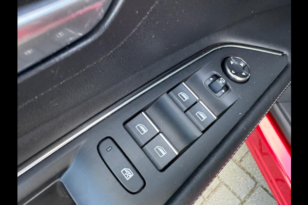 Peugeot 3008 1.2 PureT. 130PK Automaat GT Pano-dak/Trekhaak/Memory-stoel/Elektr.-klep