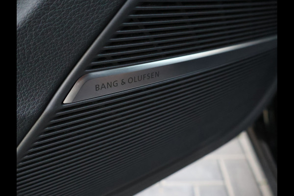 Audi Q7 55 TFSI e Quattro S-line | RS stoelen | Pano | B&O | Trekhaak