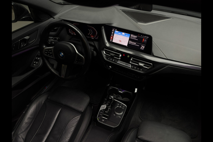 BMW 2 Serie Gran Coupé 218i M-Sport Pano | ACC | Camera | Leder | LED | 19"