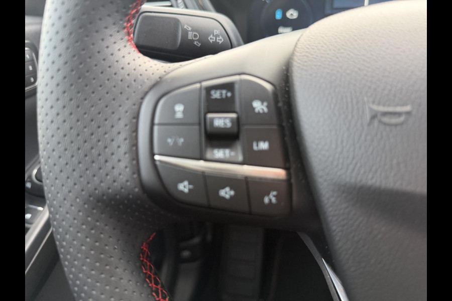 Ford Kuga 2.5 PHEV ST-Line X 243pk | Black Package | Wegklapbare trekhaak (elektrisch bedienbaar) | Panoramadak, elektrisch te openen | Adaptieve Matrix LED koplampen met | Winter Pack