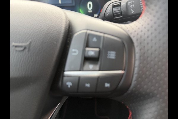 Ford Kuga 2.5 PHEV ST-Line X 243pk | Black Package | Wegklapbare trekhaak (elektrisch bedienbaar) | Panoramadak, elektrisch te openen | Adaptieve Matrix LED koplampen met | Winter Pack