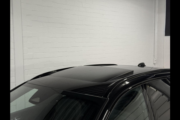 Volvo XC60 2.0 T6 Plug-in hybrid AWD Plus Black Edition Trekhaak | Open dak | Adapt. cruise | Stuur-/Stoelverwarming | Dodehoek | Memory | Camera | Google