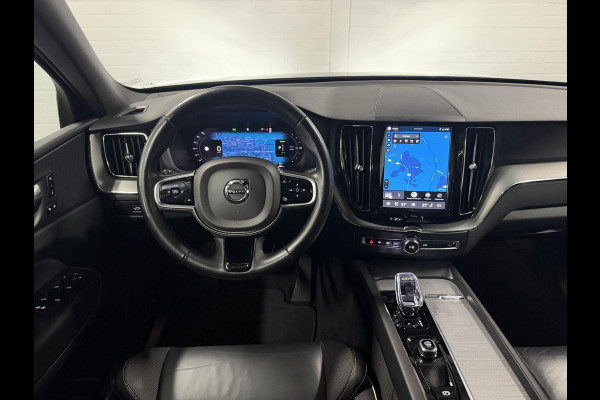 Volvo XC60 2.0 T6 Plug-in hybrid AWD Plus Black Edition Trekhaak | Open dak | Adapt. cruise | Stuur-/Stoelverwarming | Dodehoek | Memory | Camera | Google