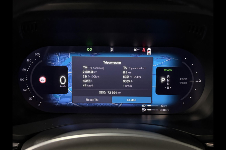 Volvo XC60 2.0 T6 Plug-in hybrid AWD Plus Black Edition Trekhaak | Open dak | Adapt. cruise | Stuur-/Stoelverwarming | Dodehoek | Memory | Camera | Google