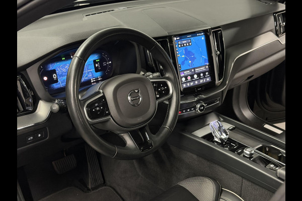 Volvo XC60 2.0 T6 Plug-in hybrid AWD Plus Black Edition Trekhaak | Open dak | Adapt. cruise | Stuur-/Stoelverwarming | Dodehoek | Memory | Camera | Google