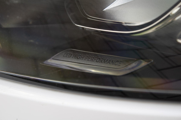Mercedes-Benz A-Klasse 200 AMG Edition PANO SFEER LED ACC CARPLAY