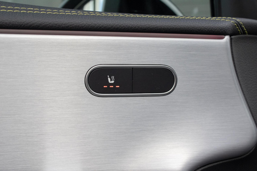 Mercedes-Benz A-Klasse 200 AMG Edition PANO SFEER LED ACC CARPLAY