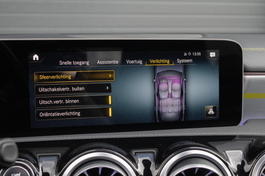 Mercedes-Benz A-Klasse 200 AMG Edition PANO SFEER LED ACC CARPLAY