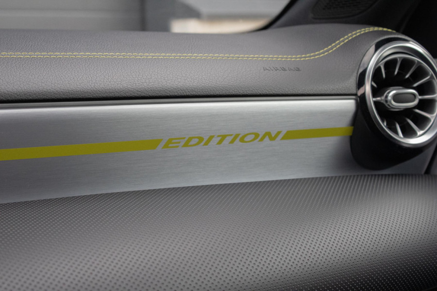Mercedes-Benz A-Klasse 200 AMG Edition PANO SFEER LED ACC CARPLAY