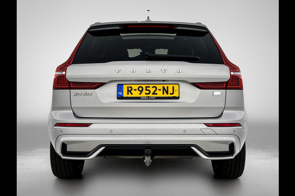 Volvo XC60 2.0 T6 Plug-in LongRange AWD Ultimate Dark / NL Auto / Panoramadak / Trekhaak / Leder-sport / Pdc+Camera / Stoel-Stuurverwarming /