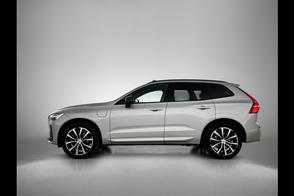 Volvo XC60 2.0 T6 Plug-in LongRange AWD Ultimate Dark / NL Auto / Panoramadak / Trekhaak / Leder-sport / Pdc+Camera / Stoel-Stuurverwarming /