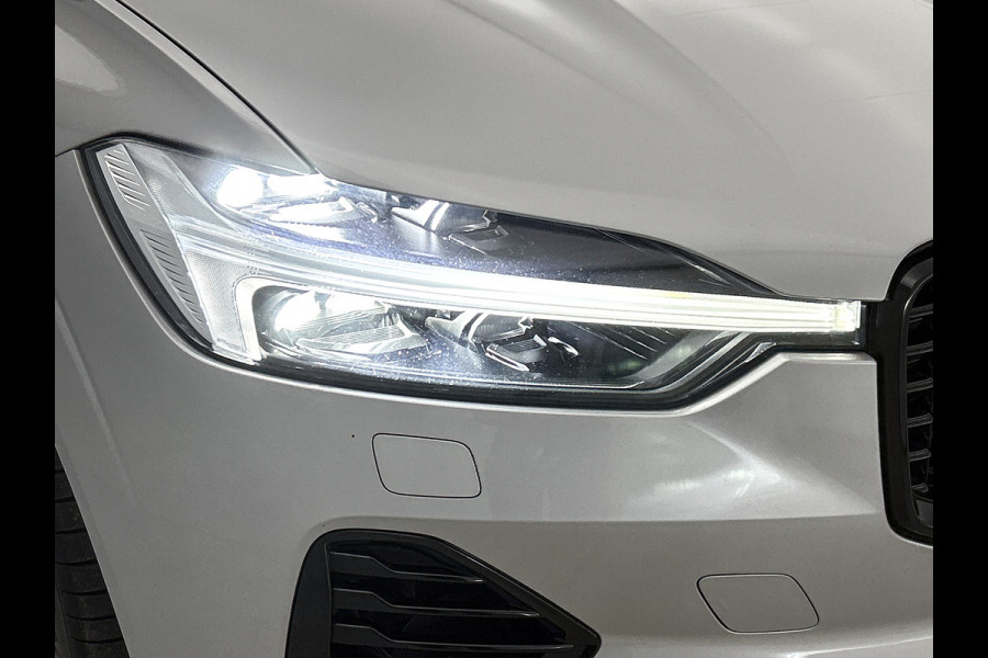 Volvo XC60 2.0 T6 Plug-in LongRange AWD Ultimate Dark / NL Auto / Panoramadak / Trekhaak / Leder-sport / Pdc+Camera / Stoel-Stuurverwarming /