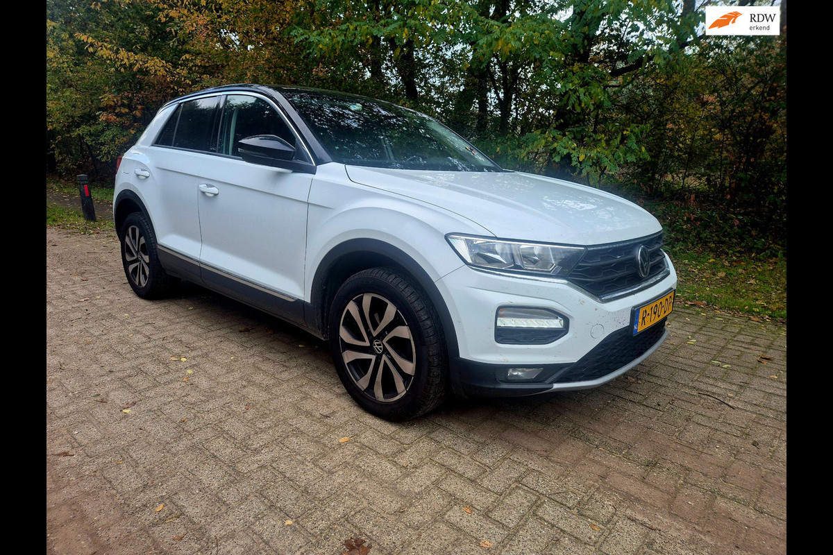 Volkswagen T-Roc 1.5 TSI Style Business navigatie trekhaak