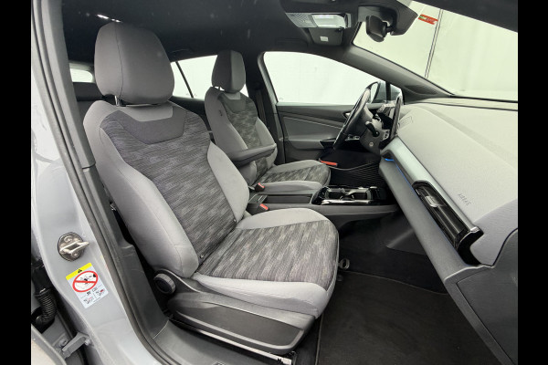 Volkswagen ID.4 Life 77 kWh Soh 90% Warmtepomp Trekhaak Stuur/Stoelverw