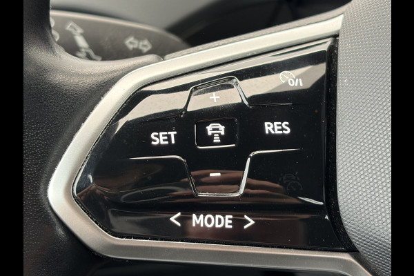 Volkswagen ID.4 Life 77 kWh Soh 90% Warmtepomp Trekhaak Stuur/Stoelverw