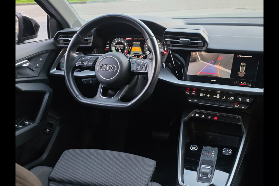 Audi A3 Sportback 45 TFSI e S edition Competition | CAMERA | STOELVERWARMING | CARPLAY