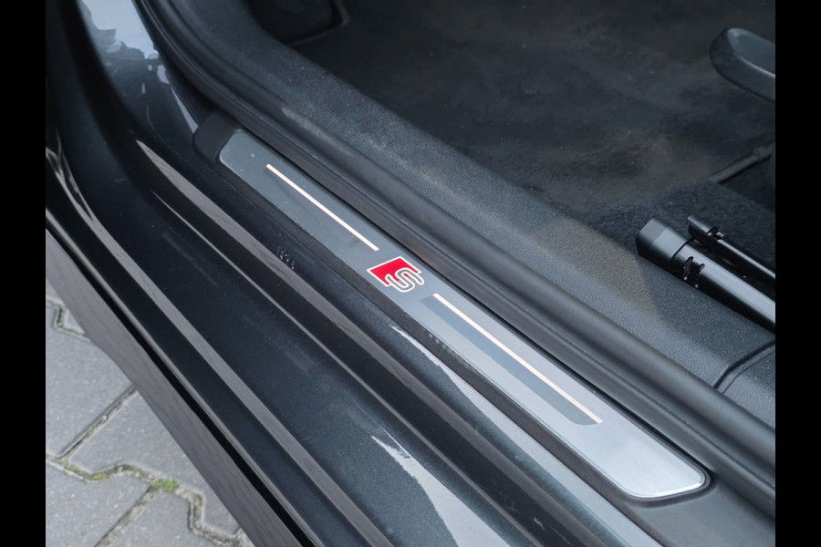 Audi A3 Sportback 45 TFSI e S edition Competition | CAMERA | STOELVERWARMING | CARPLAY