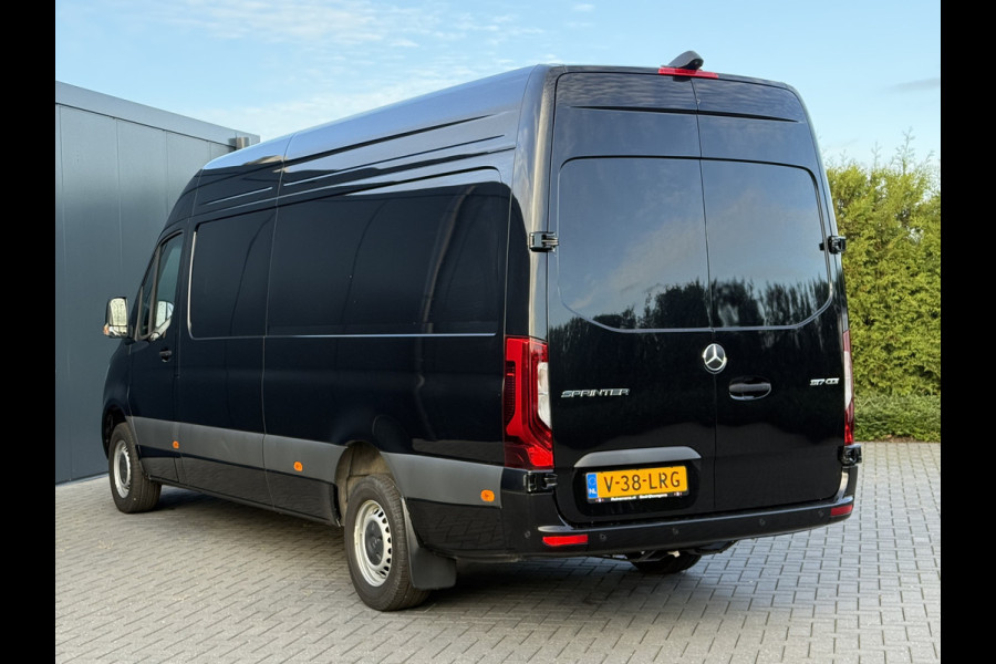 Mercedes-Benz Sprinter 317 CDI 170 PK 9G-TRONIC / L3H2 / CAMERA / 3.500 KG AHG / LED KOPLAMPEN / LANE ASSIST / BLINDSPOT / CRUISE / AIRCO / NAVI / 3-ZI