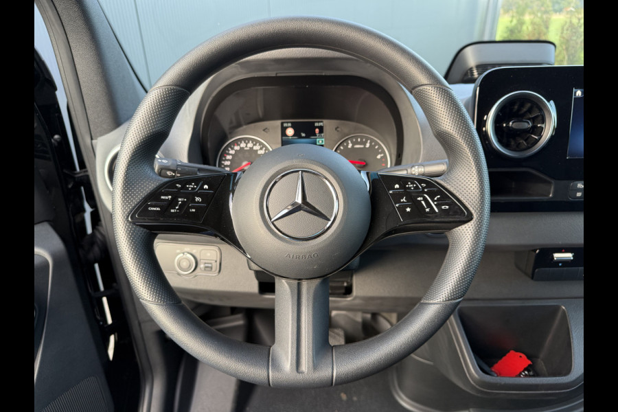 Mercedes-Benz Sprinter 317 CDI 170 PK 9G-TRONIC / L3H2 / CAMERA / 3.500 KG AHG / LED KOPLAMPEN / LANE ASSIST / BLINDSPOT / CRUISE / AIRCO / NAVI / 3-ZI