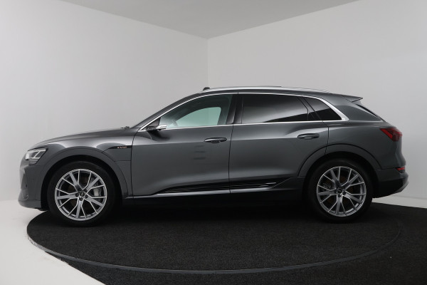 Audi e-tron 50 quattro S edition 71 kWh (PANORAMADAK, TREKHAAK, STOELVERWARMING, CAMERA, ELEKTR STOELEN)