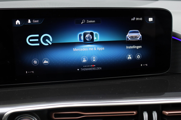 Mercedes-Benz EQC 400 4MATIC AMG Line 80 kWh | Schuifdak | Distronic+ | HUD | Trekhaak | Memory | Advanced Sound System | Keyless Go | Surround Camera |