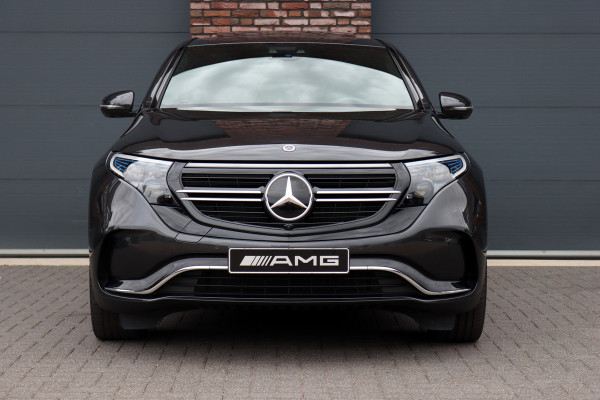 Mercedes-Benz EQC 400 4MATIC AMG Line 80 kWh | Schuifdak | Distronic+ | HUD | Trekhaak | Memory | Advanced Sound System | Keyless Go | Surround Camera |