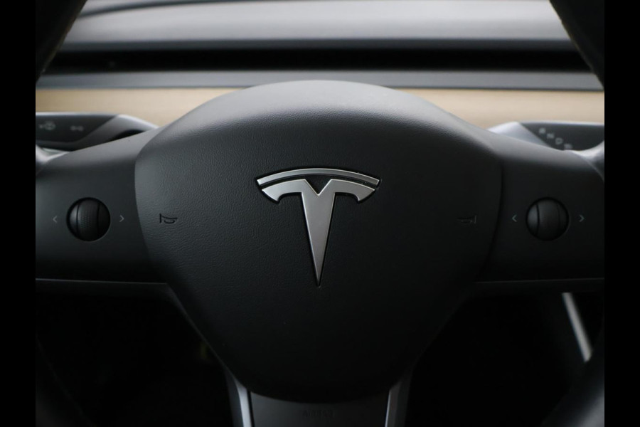 Tesla Model 3 Long Range AWD 75 kWh | SOH 90,7% | Panoramadak | Leder | Memory | Stoelverwarming | Camera | Park assist | Climate control