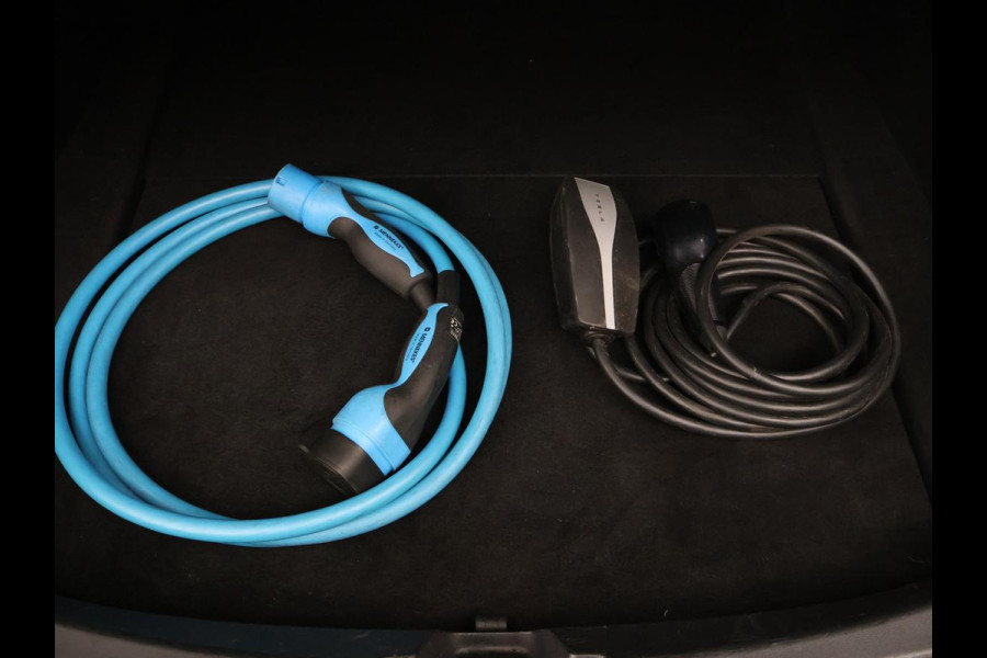 Tesla Model 3 Long Range AWD 75 kWh | SOH 90,7% | Panoramadak | Leder | Memory | Stoelverwarming | Camera | Park assist | Climate control