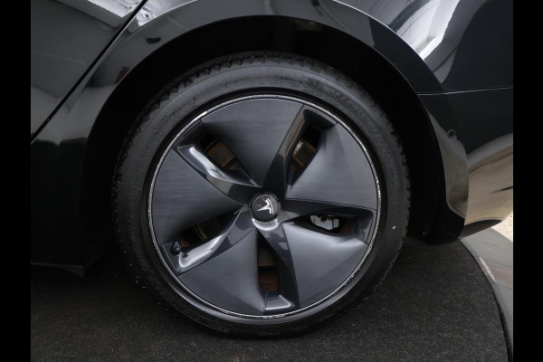 Tesla Model 3 Long Range AWD 75 kWh | SOH 90,7% | Panoramadak | Leder | Memory | Stoelverwarming | Camera | Park assist | Climate control
