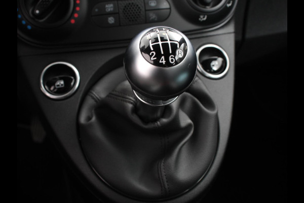 Fiat 500C 1.0 Hybrid Star Airco Cruise control Navigatie Parkeersensor achter Radio Apple Carplay/ Android Auto