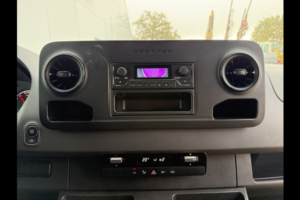 Mercedes-Benz eSprinter 312 55kWh Pakketbus L2H2 Elektrisch 168km WLTP 93% (SOH) 80kw Snelladen Climate Control Bluetooth