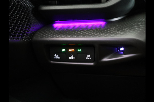 CUPRA Raval VZ Rebel 56 kWh Panoramadak | Elektrisch verstelbare voorstoel | Travel Assist | Parkeercamera |
