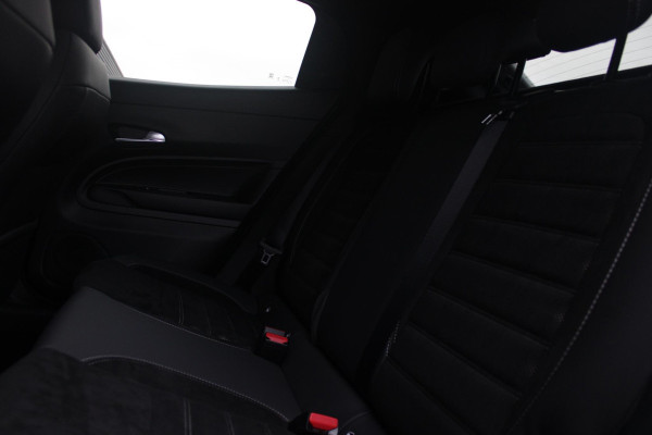 Alfa Romeo junior ELETTRICA SPORT SPECIALE 156PK 54 kWh | PANORAMA SCHUIF/KANTEL DAK | TECHNO PACK: (LED MATRIX KOPLAMPEN, DRAADLOZE TELEFOONLADER, DODEHOEK DETECTIE, PARKEERSENSOREN VOOR ACHTER EN ZIJKANT, NAVIGATIE, ELEKTRISCH BEDIENBARE ACHTERKLEP, KEYLESS ENTRY, ADAPTIVE CRUISE CONTROL, ACHTERUITRIJ CAMERA) | SPORT SPECIALE BEKLEDING MET ALCANTARA | WAMRTEPOMP! | VERWARMBARE VOORSTOELEN | VERWARMBARE VOORRUIT | NAVIGLI BLUE MET ZWART DAK | 18" LICHTMETALEN VELGEN "FOGRI" | GRILL "LEGGENDA" | 100 KW DC SNELLADER | 3-FASE | ELEKTRISCH VERSTELBARE BESTUURDERSSTOEL MET MASSAGE FNCTIE |