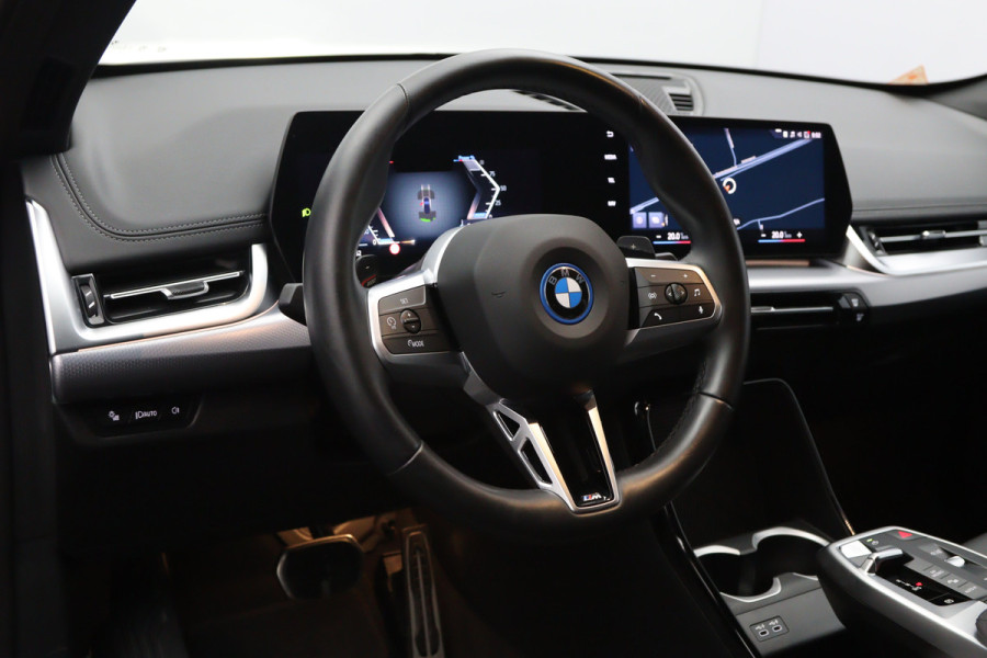 BMW X1 xDrive25e 245 PK M-sport PHEV, Harman/Kardon, Carplay, Camera, Stoelverwarming, Leder