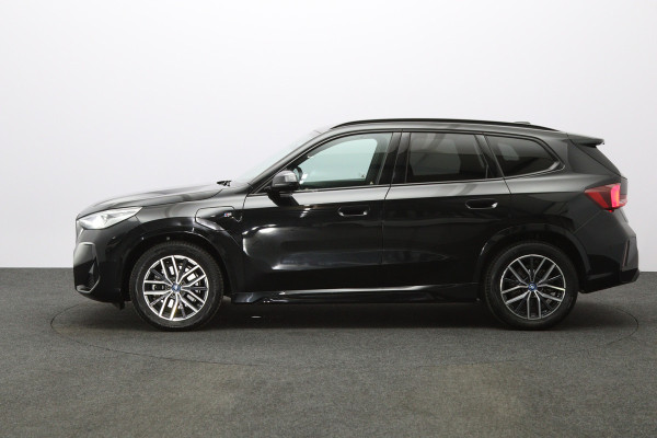 BMW X1 xDrive25e 245 PK M-sport PHEV, Harman/Kardon, Carplay, Camera, Stoelverwarming, Leder