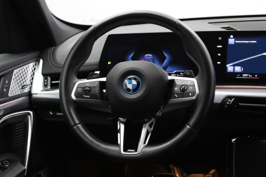 BMW X1 xDrive25e 245 PK M-sport PHEV, Harman/Kardon, Carplay, Camera, Stoelverwarming, Leder
