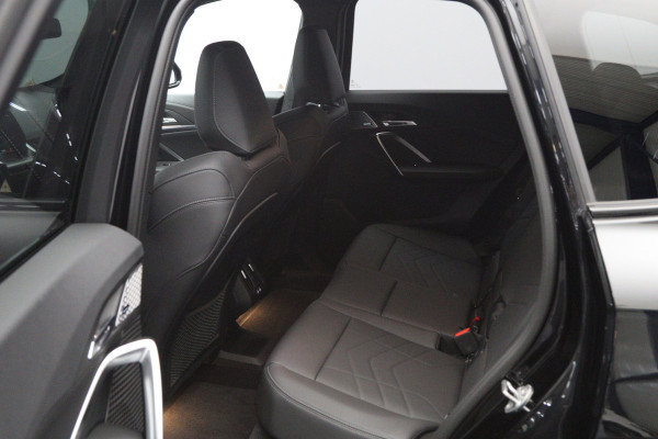 BMW X1 xDrive25e 245 PK M-sport PHEV, Harman/Kardon, Carplay, Camera, Stoelverwarming, Leder