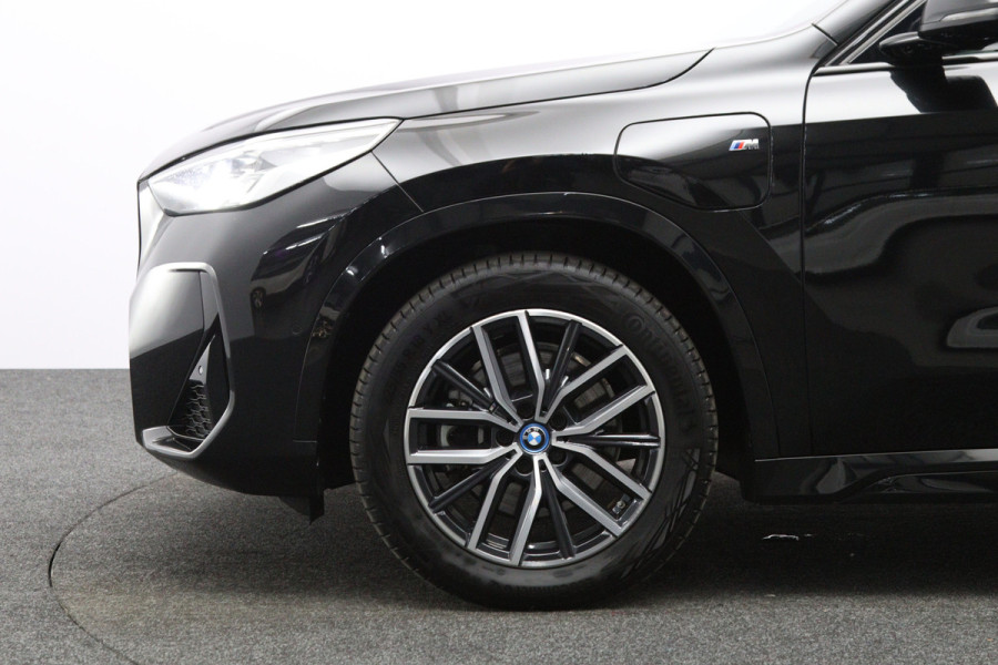 BMW X1 xDrive25e 245 PK M-sport PHEV, Harman/Kardon, Carplay, Camera, Stoelverwarming, Leder