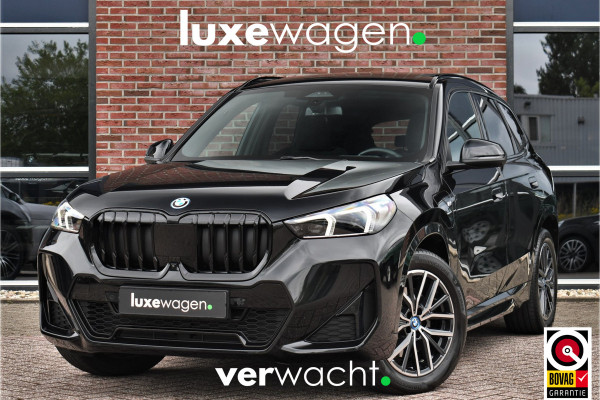 BMW iX1 xDrive30 M-Sport Pano DA-Prof 360 H/K HUD E-zetel+Massage