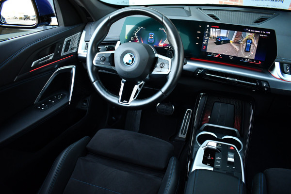 BMW iX1 xDrive30 M-Sport Pano DA-Prof 360 H/K HUD E-zetel+Massage