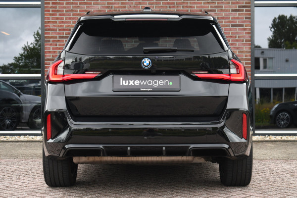 BMW iX1 xDrive30 M-Sport Pano DA-Prof 360 H/K HUD E-zetel+Massage