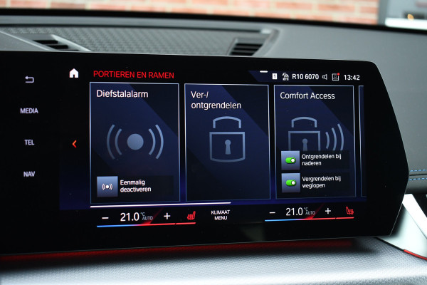 BMW iX1 xDrive30 M-Sport Pano DA-Prof 360 H/K HUD E-zetel+Massage