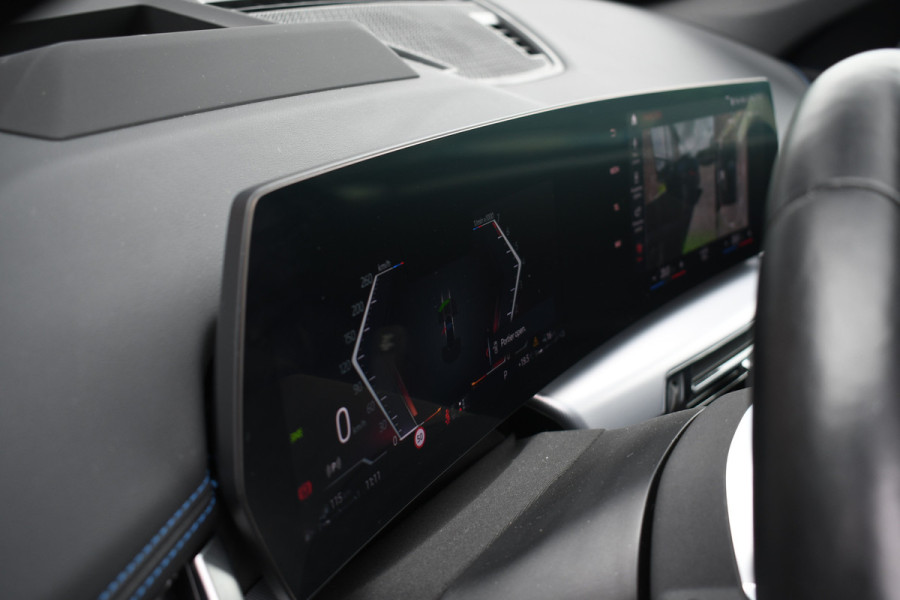 BMW iX1 xDrive30 M-Sport Pano DA-Prof 360 H/K HUD E-zetel+Massage