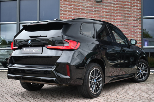 BMW iX1 xDrive30 M-Sport Pano DA-Prof 360 H/K HUD E-zetel+Massage