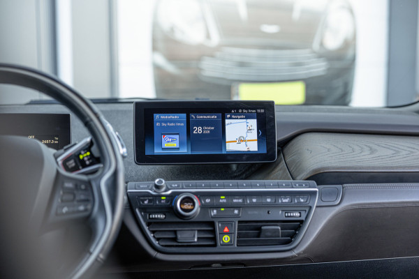 BMW i3 S iPerformance 94Ah 33 kWh / 63dkm NAP / Harman Kardon / Pano / Camera / Navi / Leder / NL-Auto