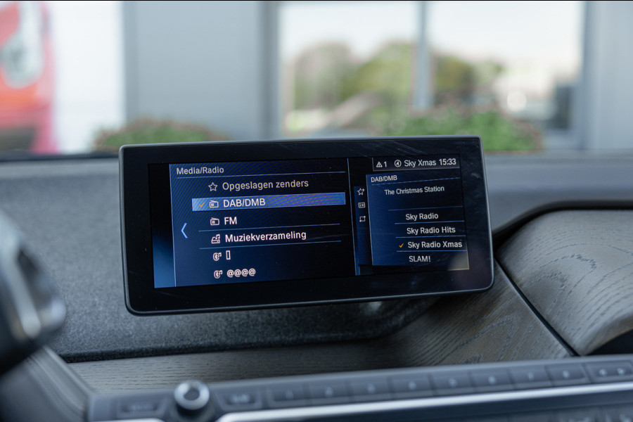 BMW i3 S iPerformance 94Ah 33 kWh / 63dkm NAP / Harman Kardon / Pano / Camera / Navi / Leder / NL-Auto